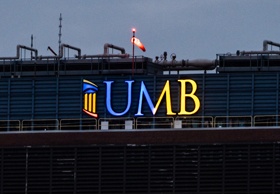 UMB sign lit up in support of Ukraine