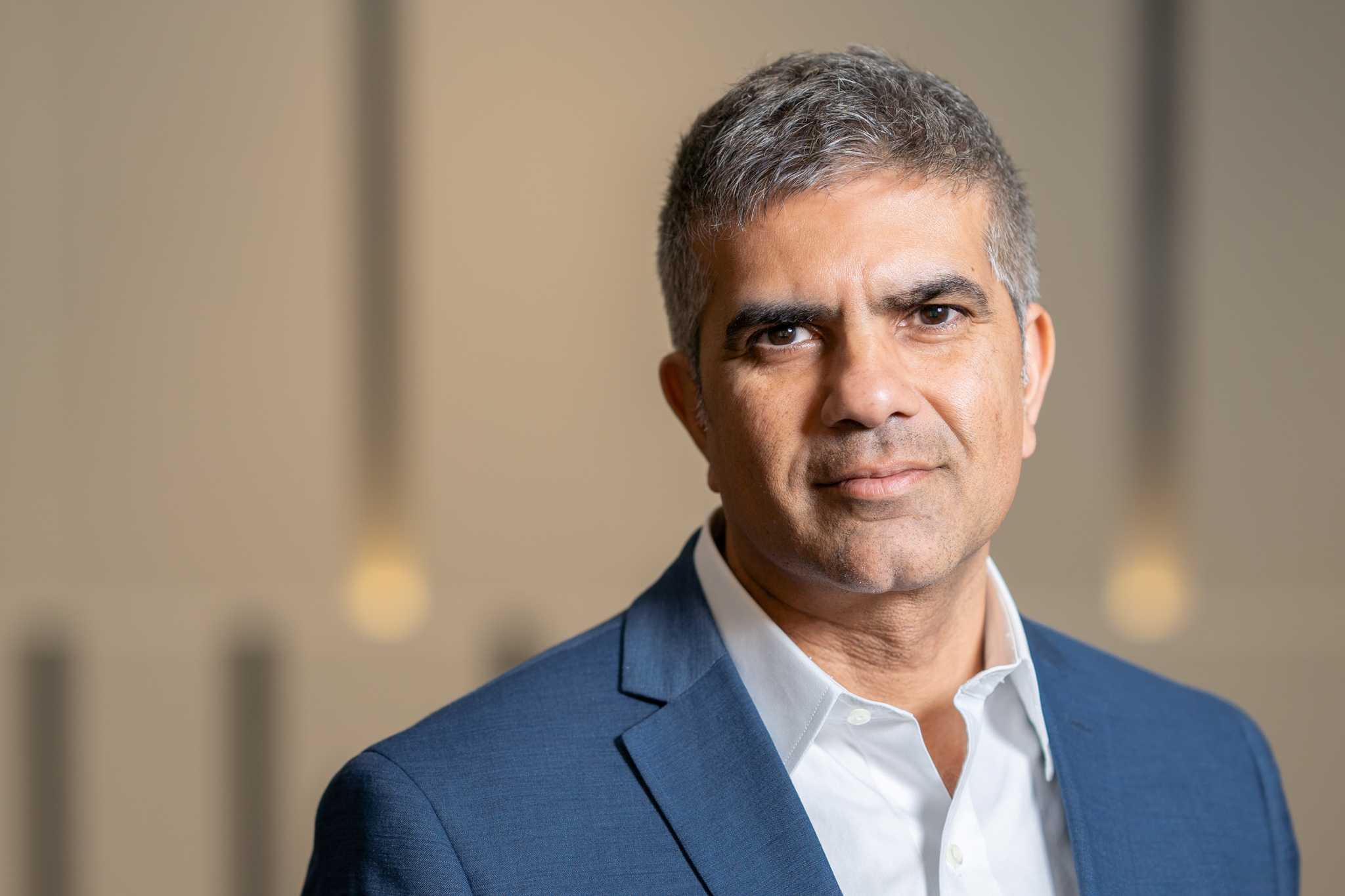 Headshot photo of Dr. Chan Harjivan