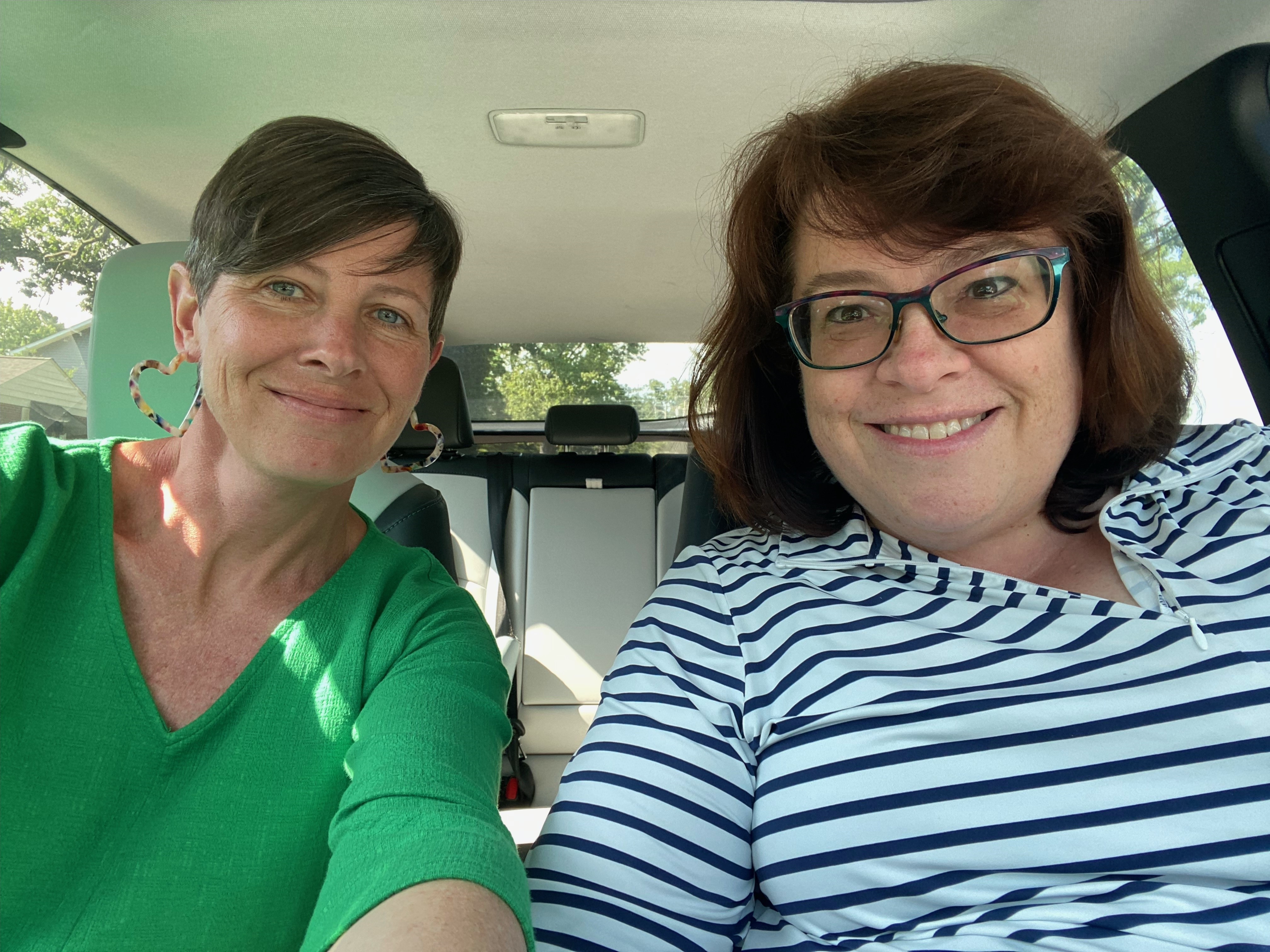 Rebecca Ceraul and Lisa Lebovitz carpooling