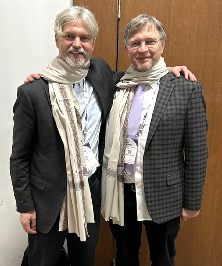 Drs. Piotr Walczak and Miroslaw Janowski at the SIGN Conference